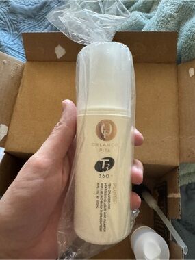T3 Plump Hair Primer — White